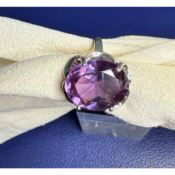 Vintage Sterling Silver Amethyst Ring UTC 925 Oval Petal Setting Size 7.75 - Picture 1 of 12